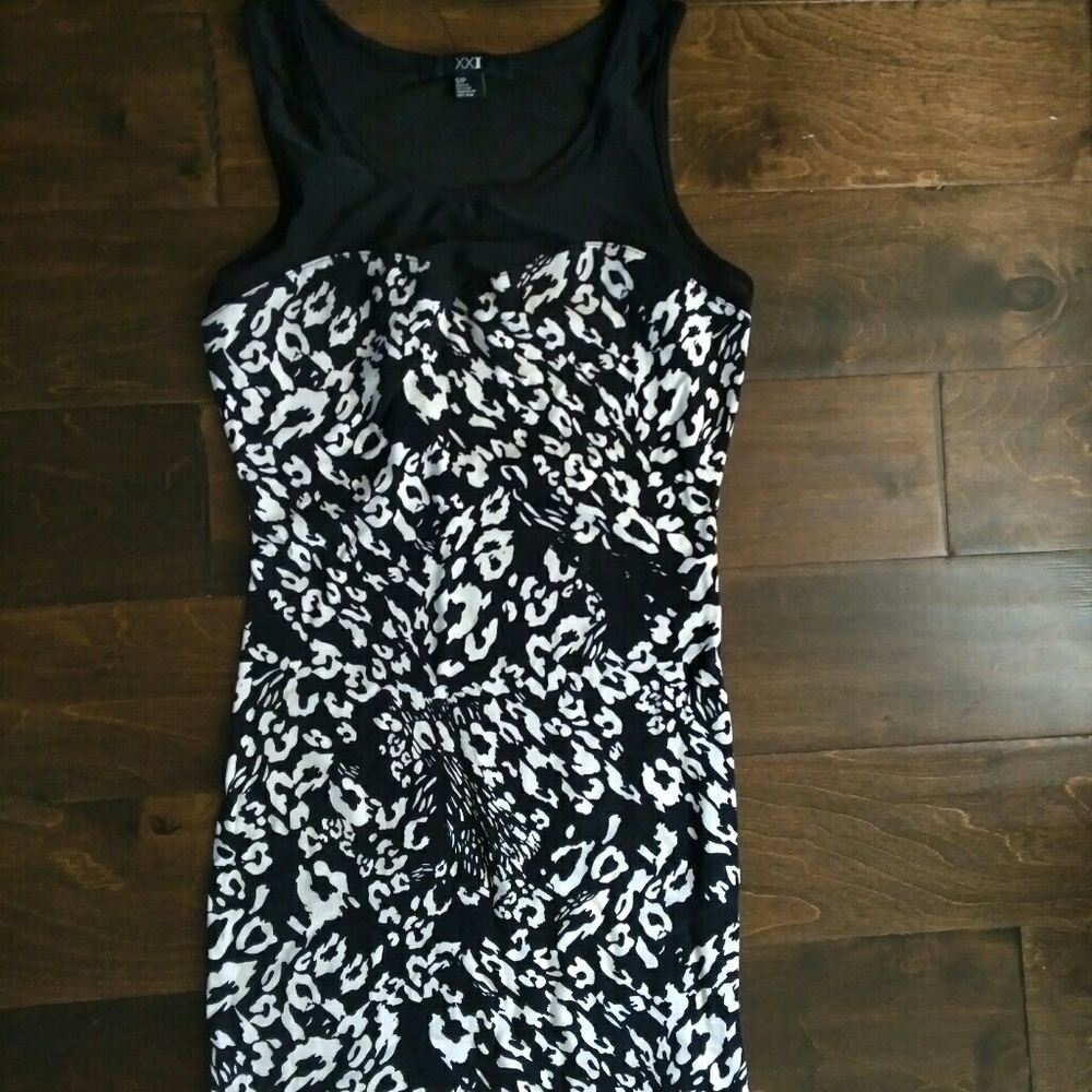 Foreer 21 leopard bodycon dress